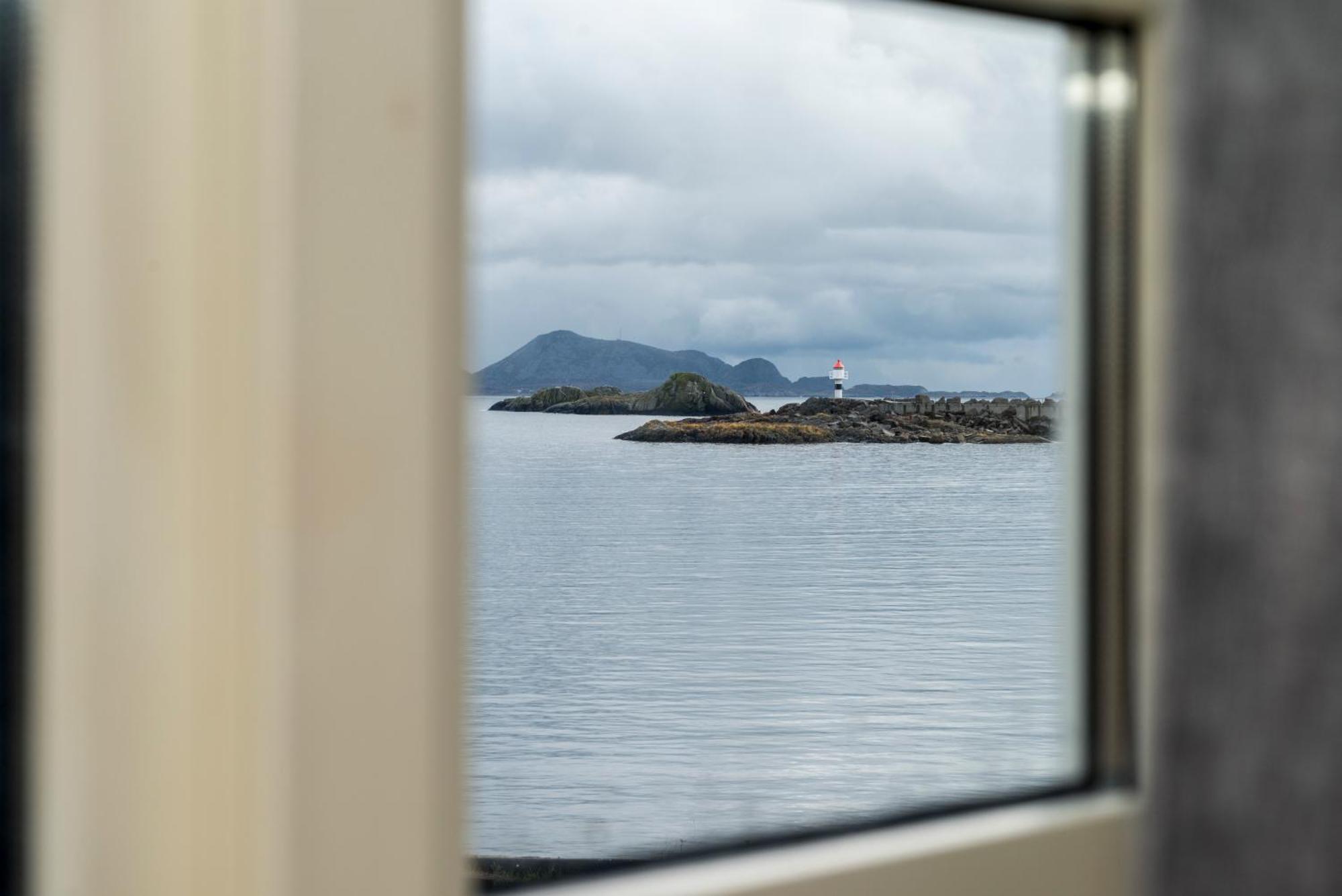Apartmán Tyskhella Rorbuer Kabelvåg Exteriér fotografie