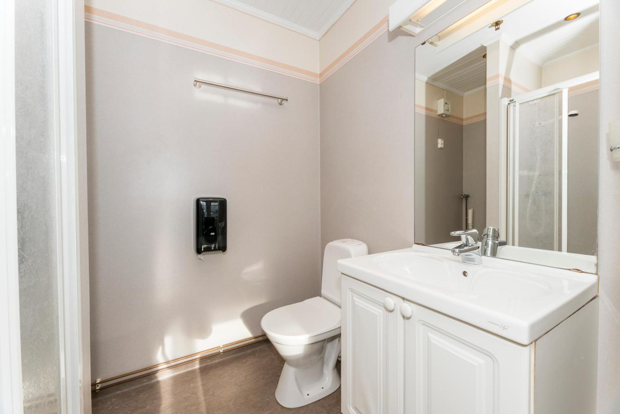 Apartmán Tyskhella Rorbuer Kabelvåg Exteriér fotografie